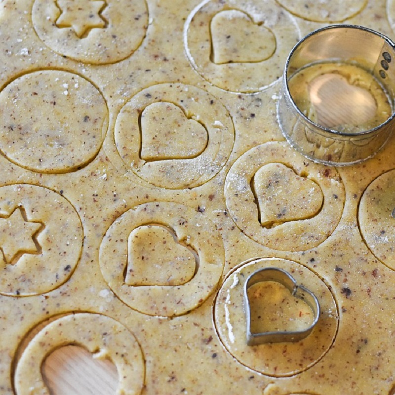 Здобне печиво у формі сердечок